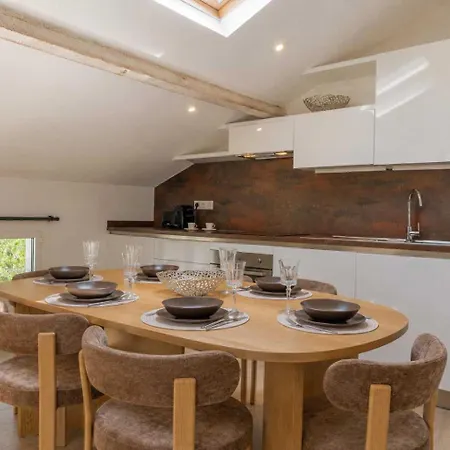 Apartment A C 2br 6p Sea View- St-tropez